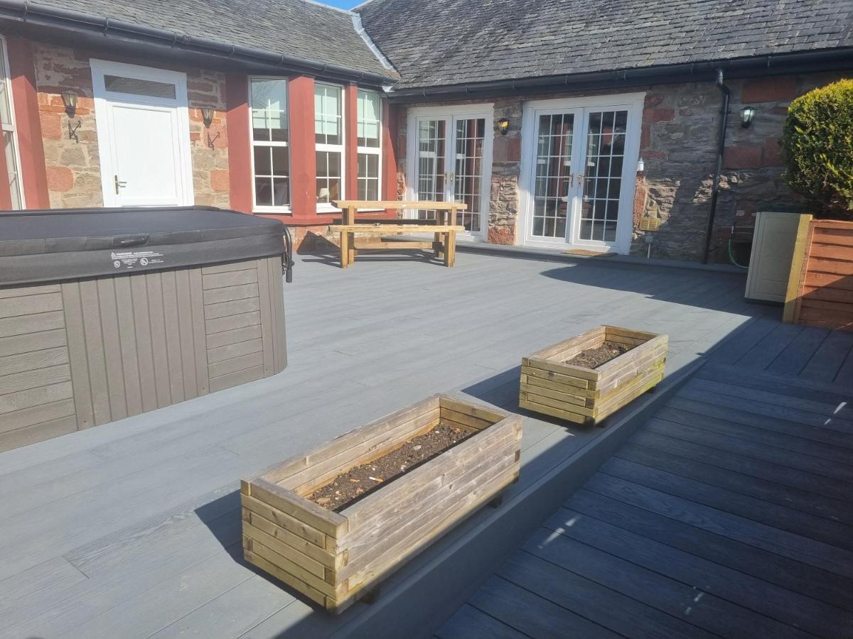 Auchendennan Farm Self Catering Cottages Balloch Exteriör bild