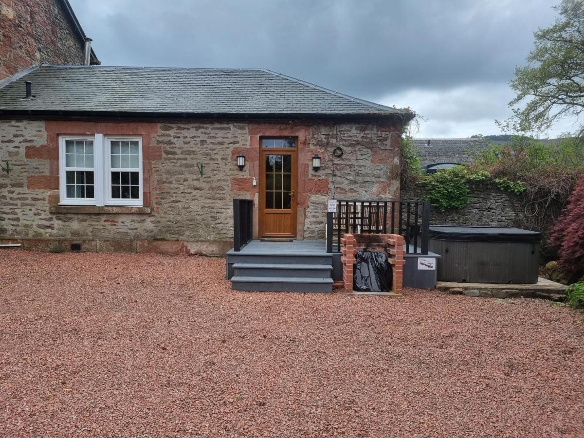 Auchendennan Farm Self Catering Cottages Balloch Exteriör bild