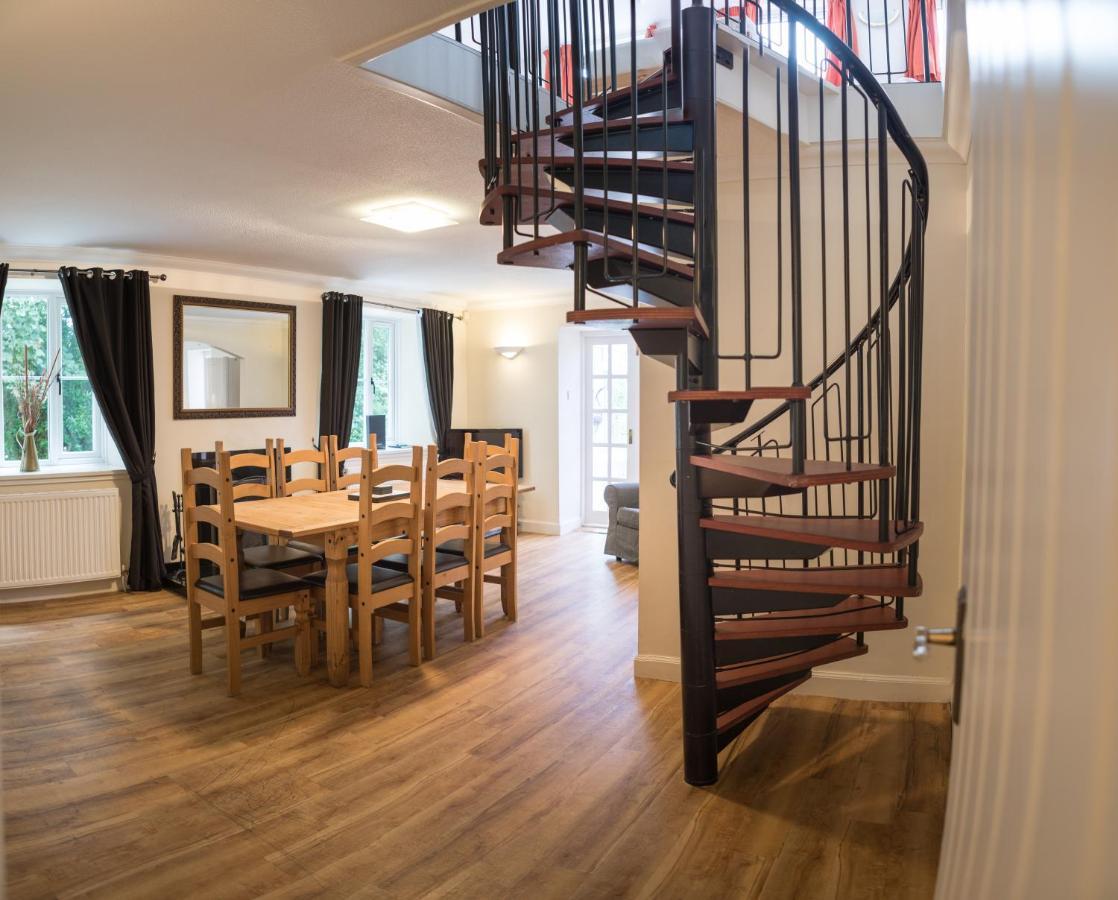Auchendennan Farm Self Catering Cottages Balloch Exteriör bild