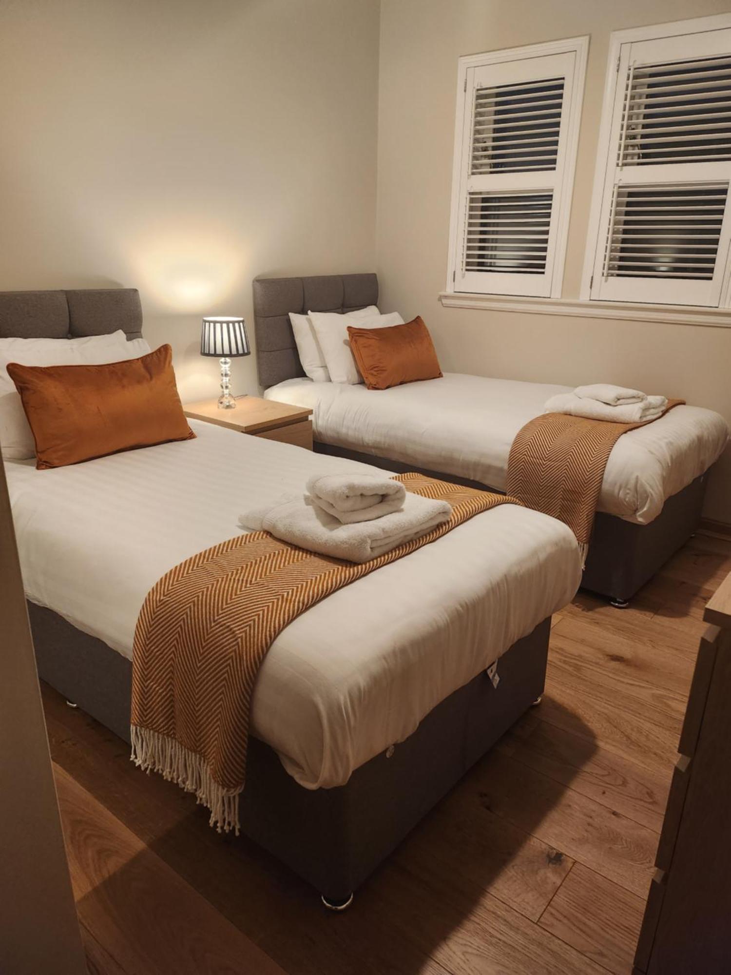 Auchendennan Farm Self Catering Cottages Balloch Exteriör bild