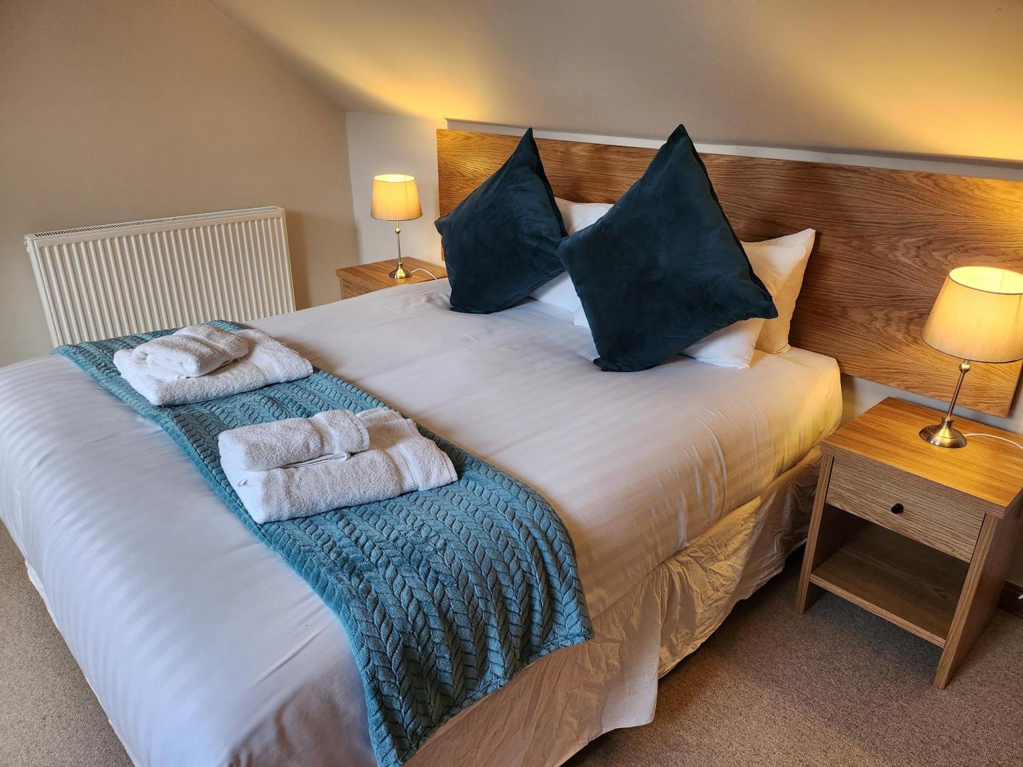 Auchendennan Farm Self Catering Cottages Balloch Exteriör bild