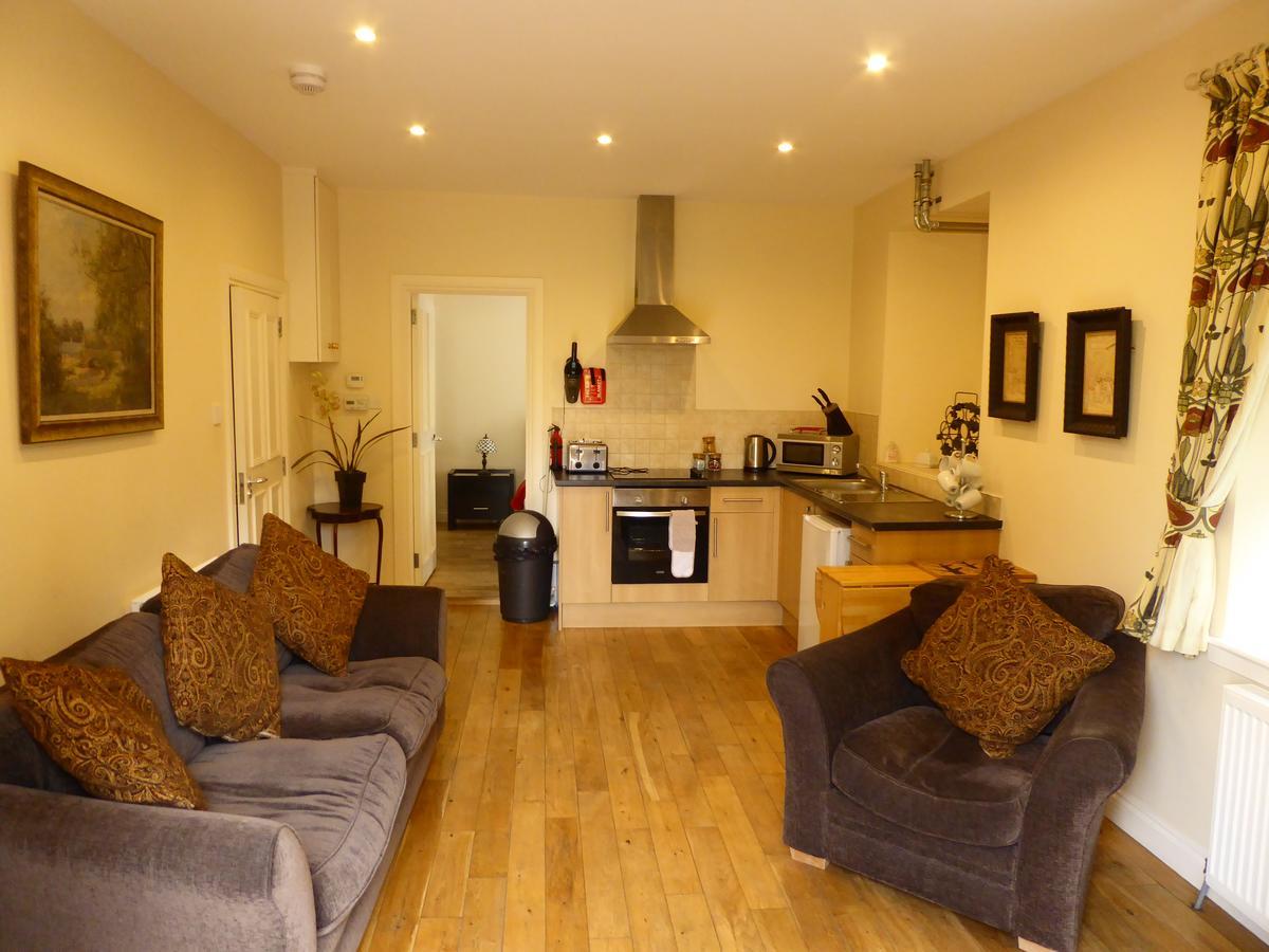 Auchendennan Farm Self Catering Cottages Balloch Exteriör bild