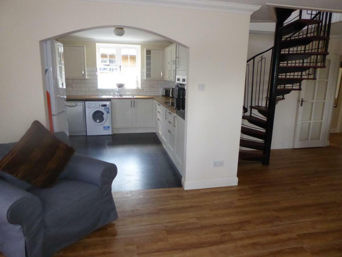 Auchendennan Farm Self Catering Cottages Balloch Exteriör bild