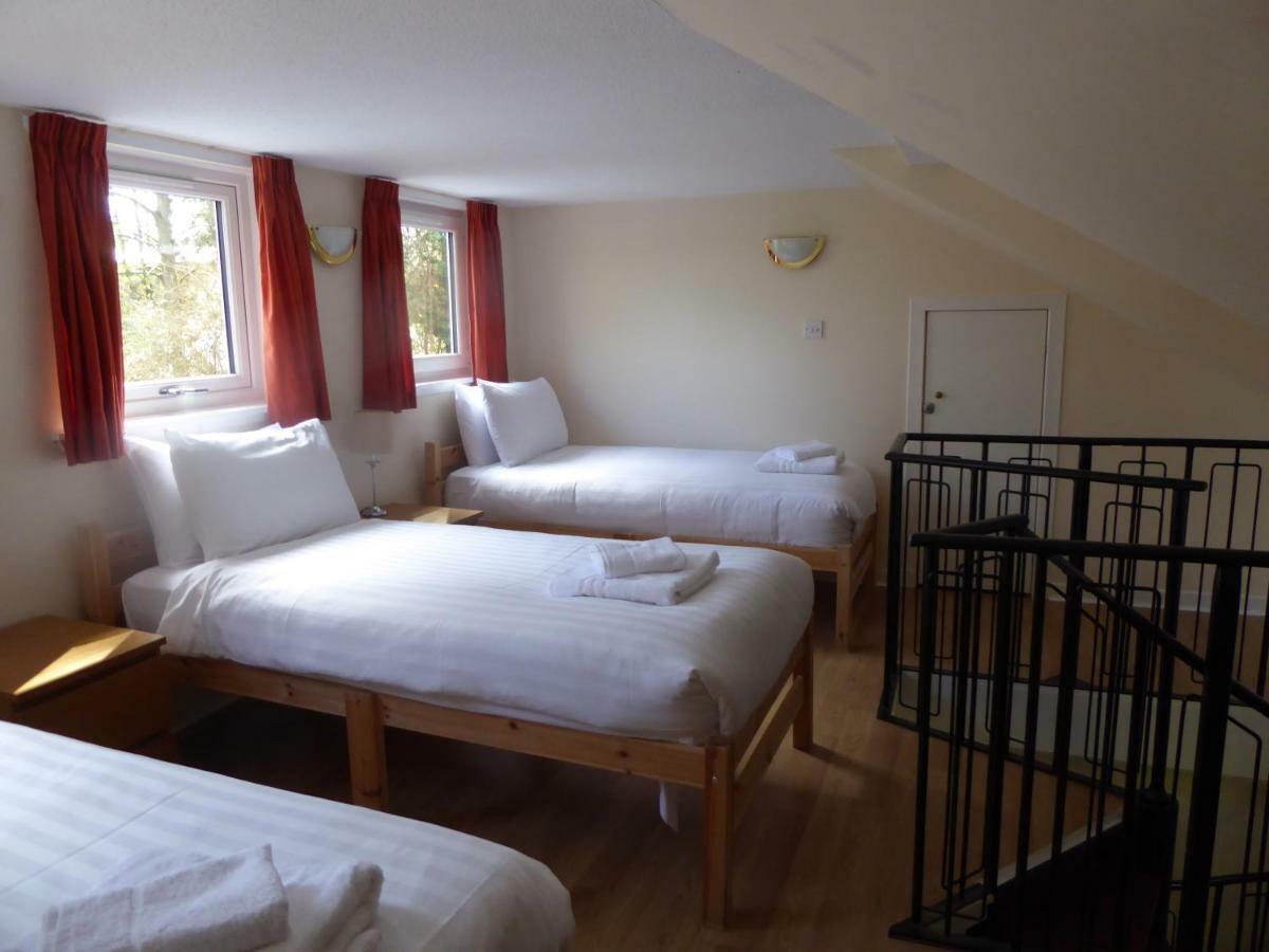 Auchendennan Farm Self Catering Cottages Balloch Exteriör bild
