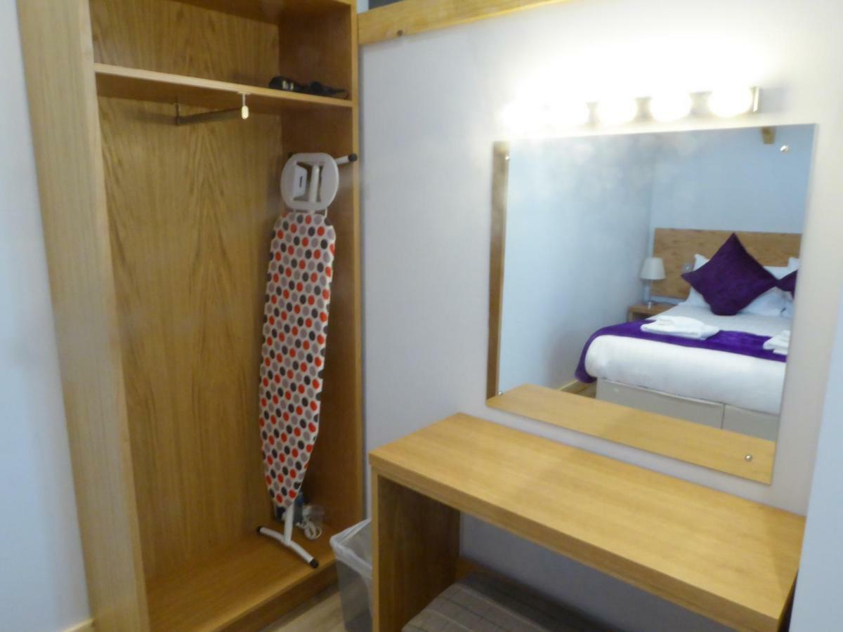 Auchendennan Farm Self Catering Cottages Balloch Exteriör bild